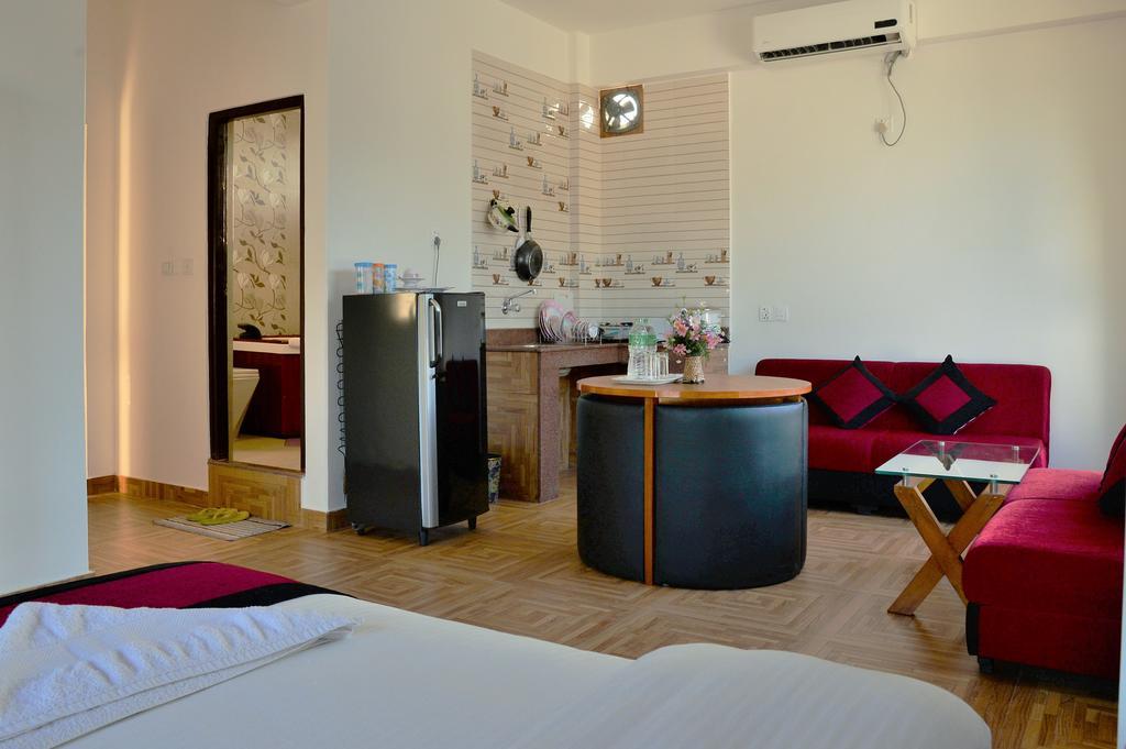 Hotel City Inn - Mountain View Pokhara Bagian luar foto