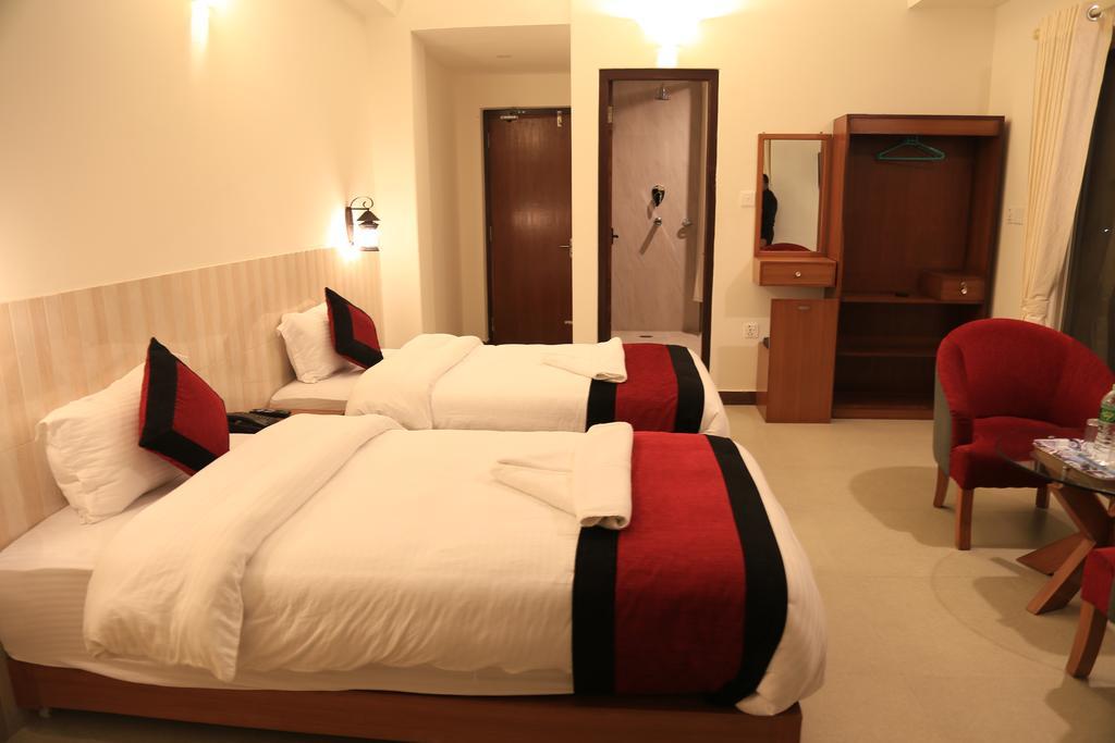 Hotel City Inn - Mountain View Pokhara Bagian luar foto