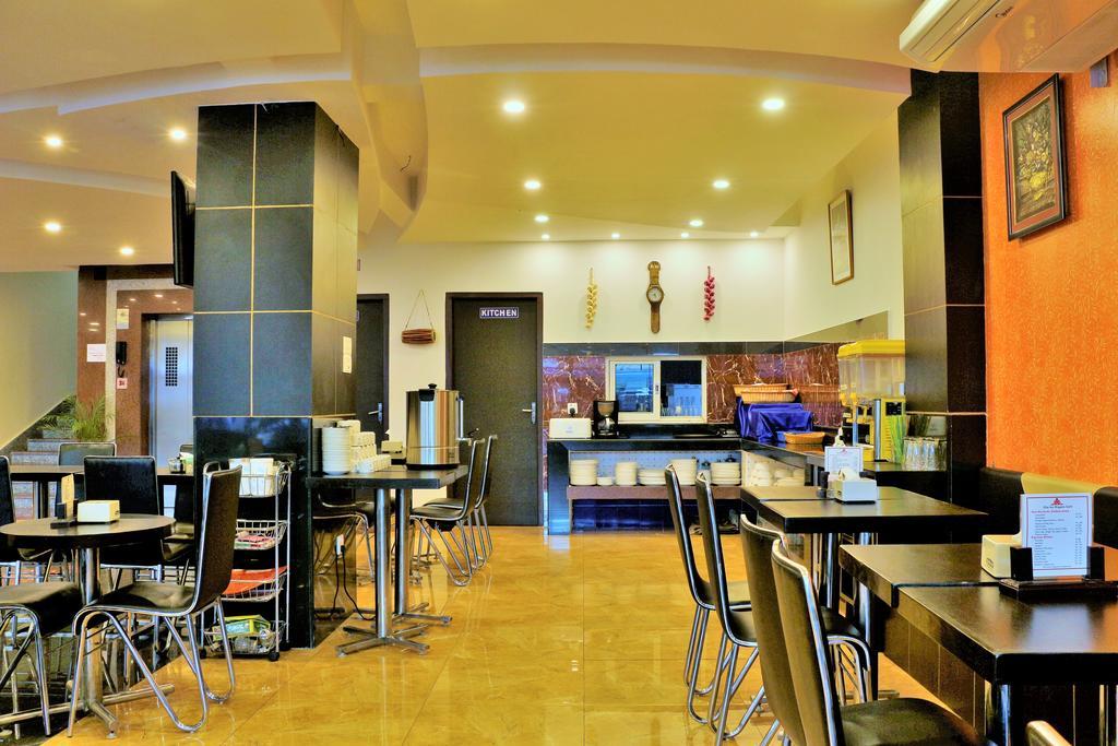 Hotel City Inn - Mountain View Pokhara Bagian luar foto