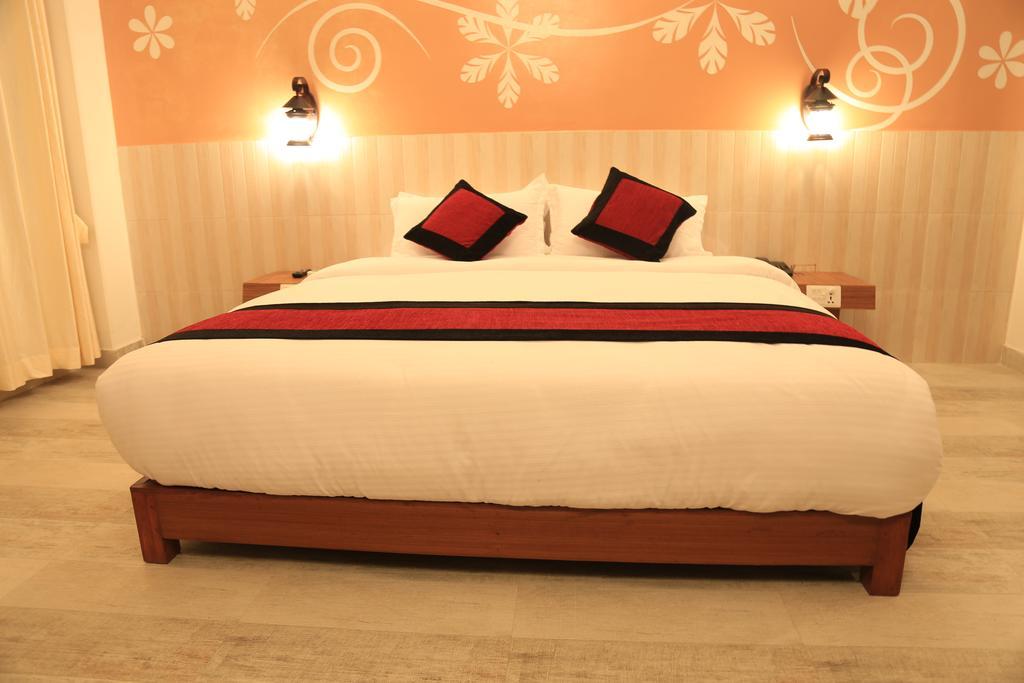 Hotel City Inn - Mountain View Pokhara Bagian luar foto