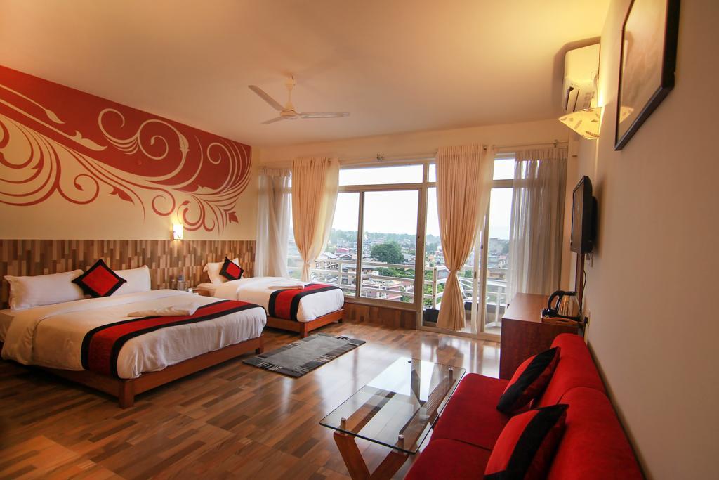Hotel City Inn - Mountain View Pokhara Bagian luar foto