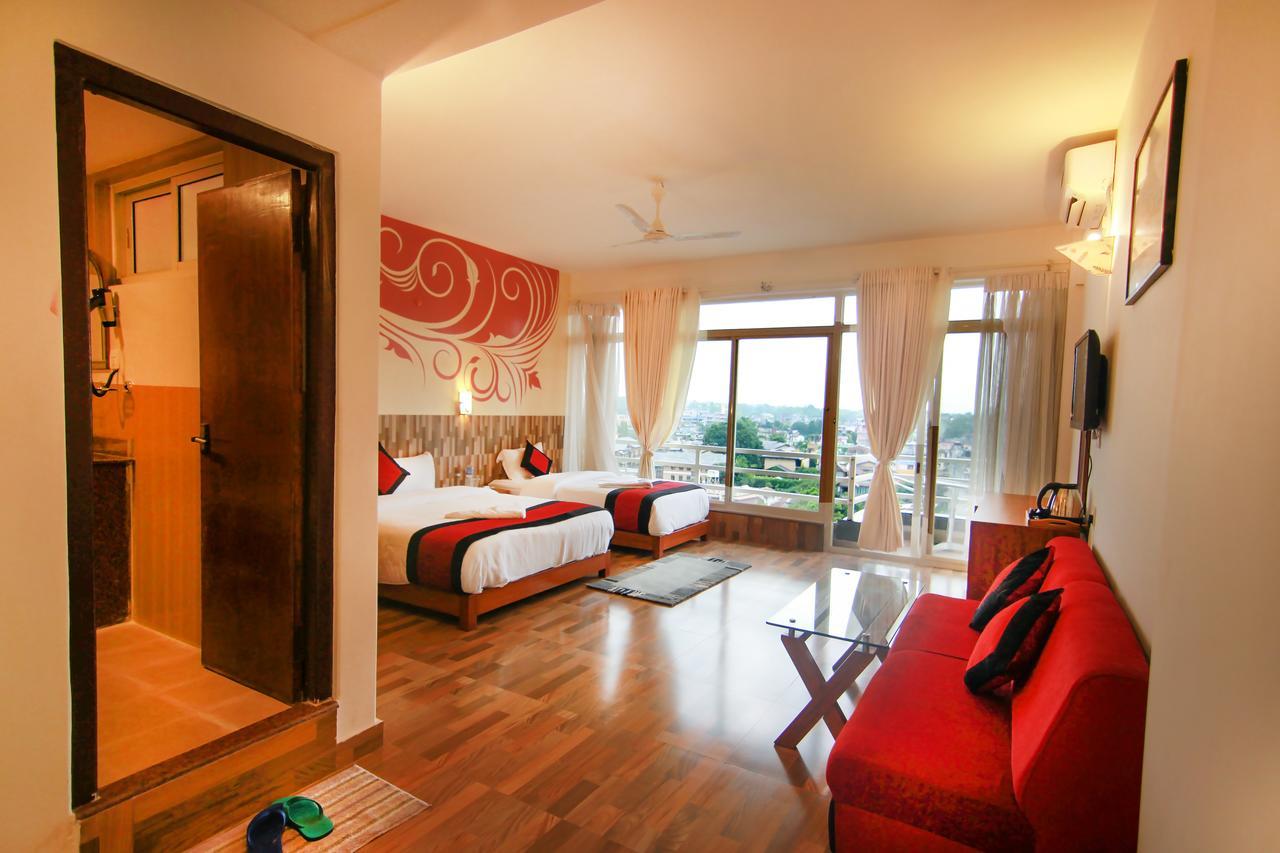 Hotel City Inn - Mountain View Pokhara Bagian luar foto