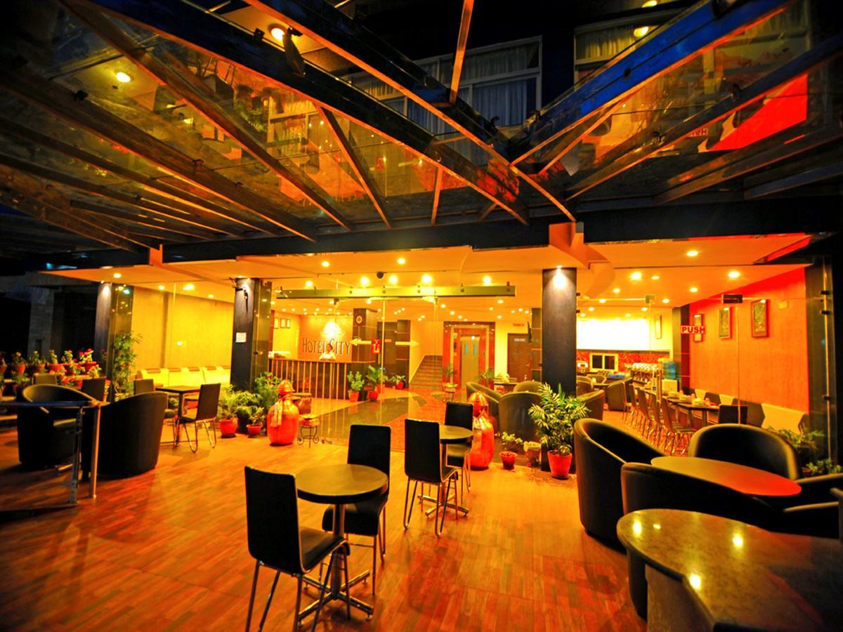 Hotel City Inn - Mountain View Pokhara Bagian luar foto
